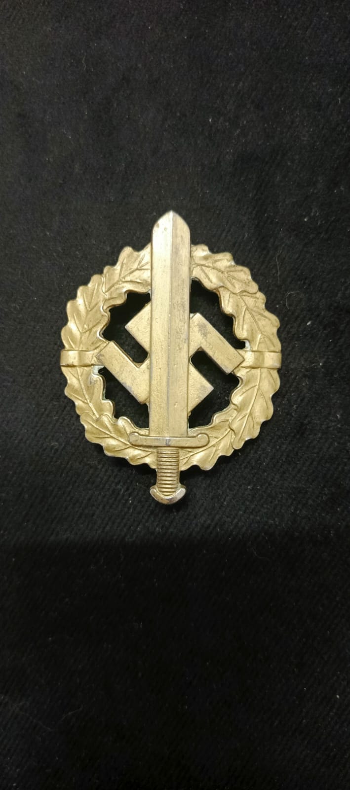 SA gold sports badge