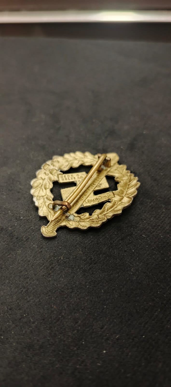 SA gold sports badge
