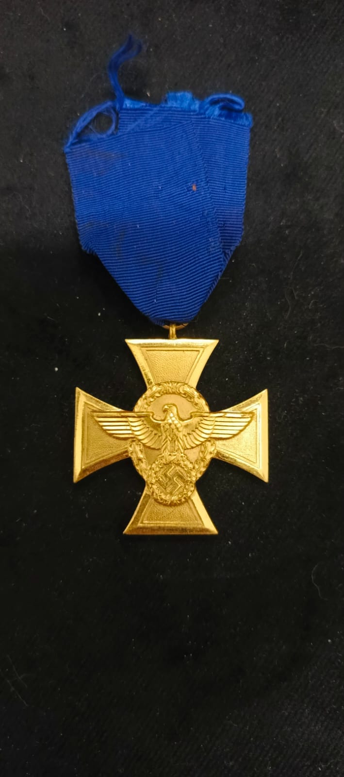 Cross for 25 years of service in the police