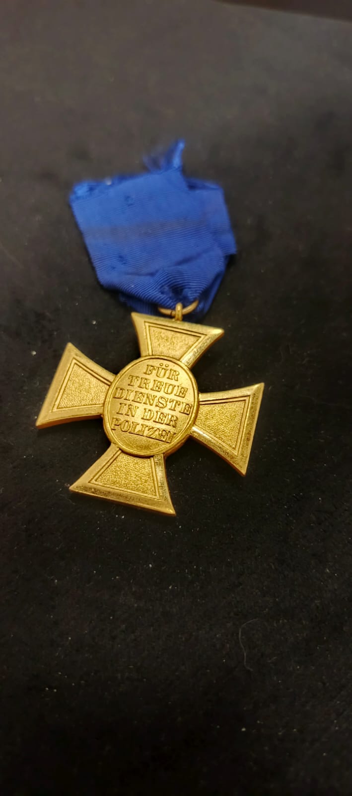 Cross for 25 years of service in the police