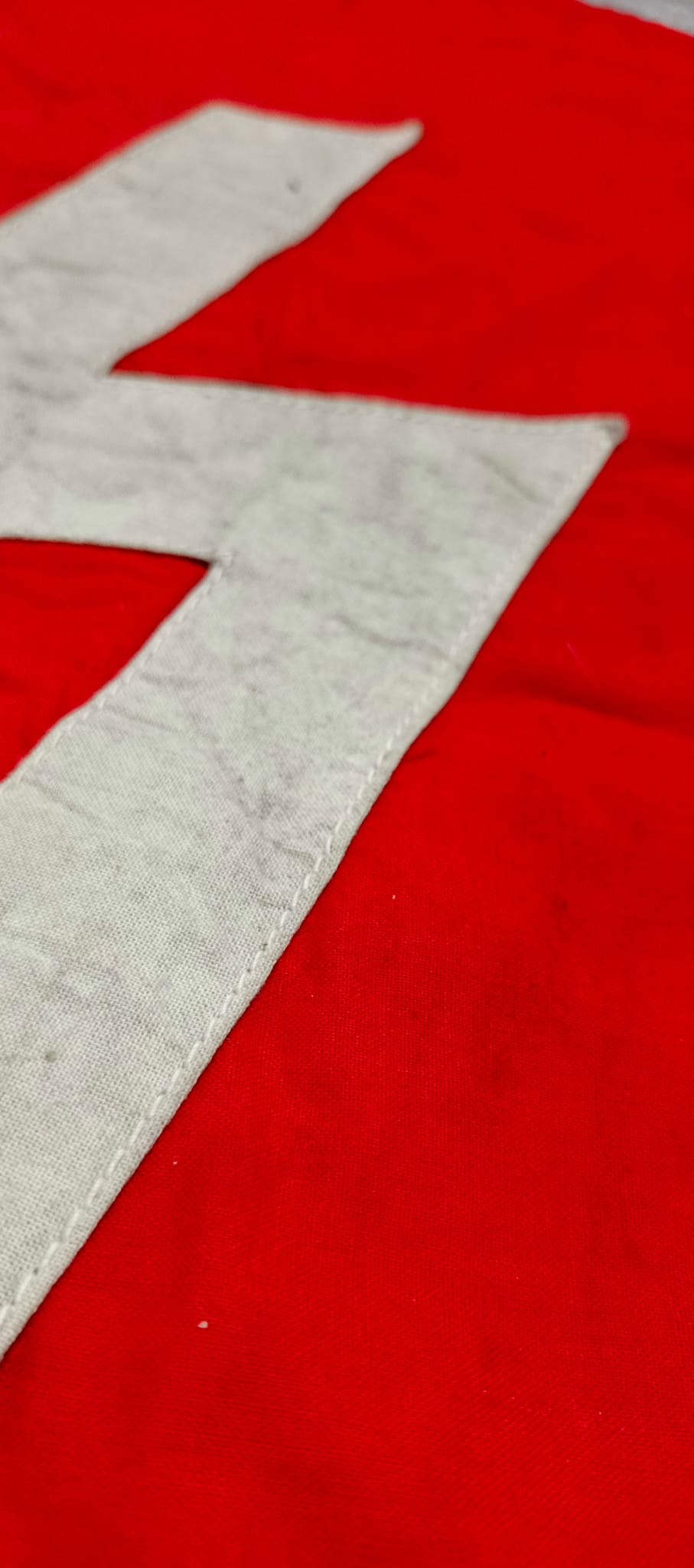 Hitlerjugend trumpet flag