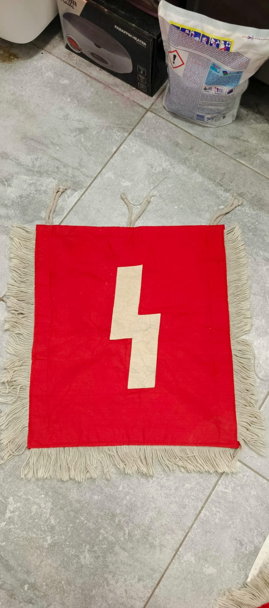Hitlerjugend trumpet flag